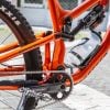 foto ambientata bici biammortizzata con antifurto Trackting BIKE T7